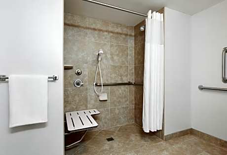 1 King Mobility Access Roll In Shower Nosmok