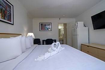Contempra Inn
