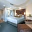 Amora Hotel Riverwalk
