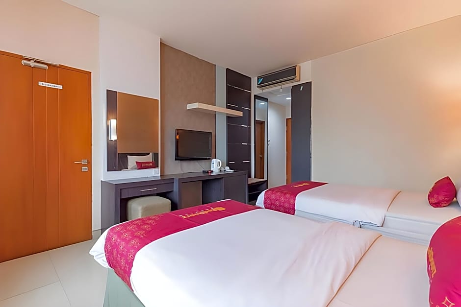 RedDoorz Premium near Paris Van Java Mall