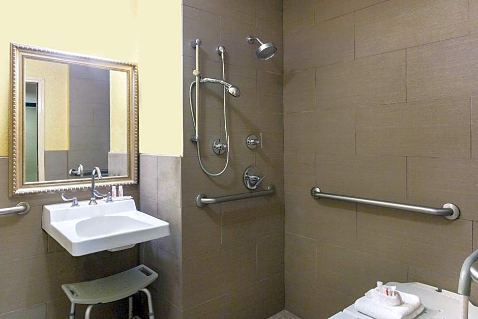 Photo 1 of 1 of 1 Queen Bed, Mobility Accessible