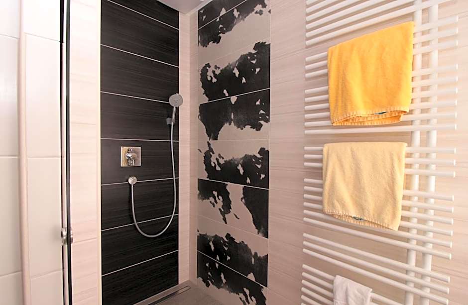 Hilleprandt - Adults Only