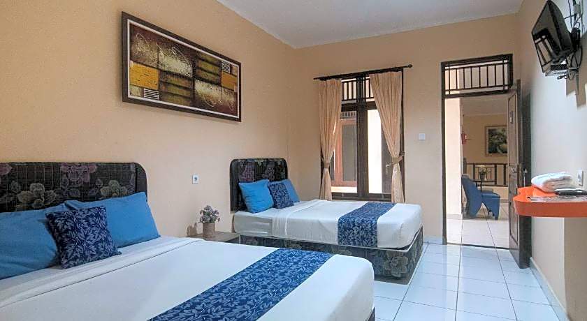 Miraa Guest House & Resto