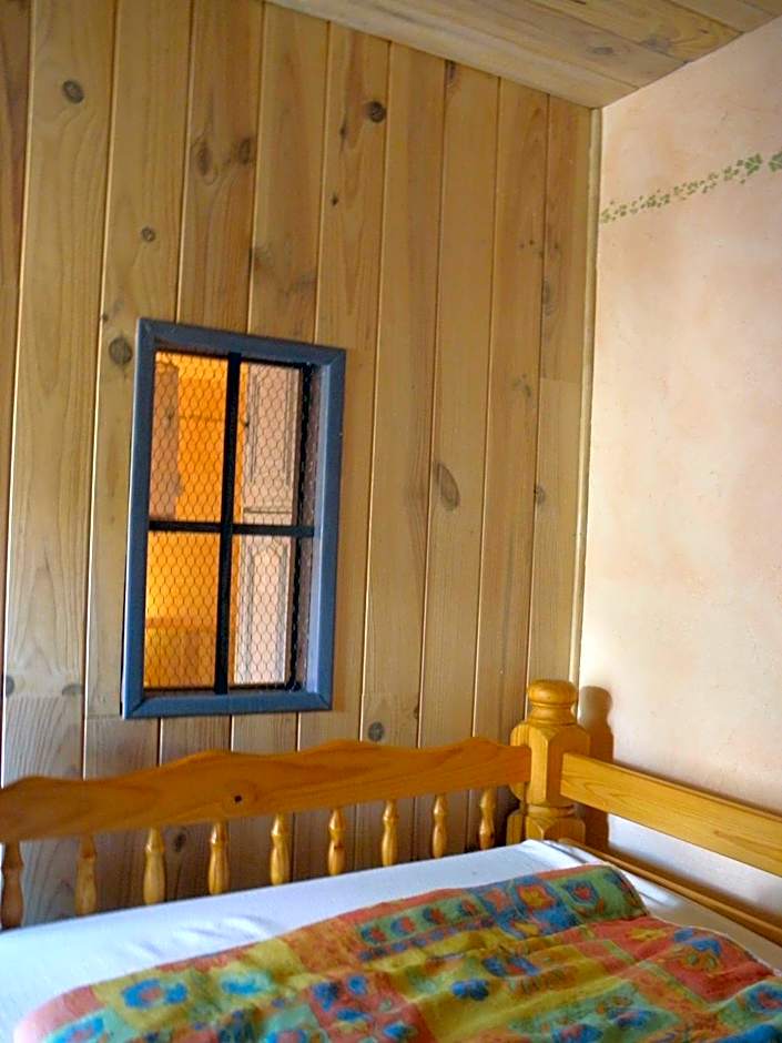 Gîte Auberge Les Terres Blanches de Méolans