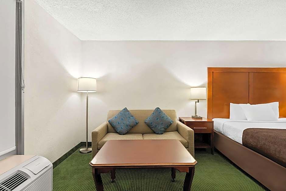 Rodeway Inn Dalton South