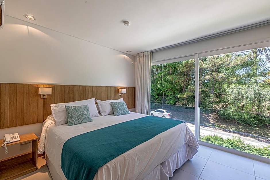 Live Hotel Boutique (Adults only)