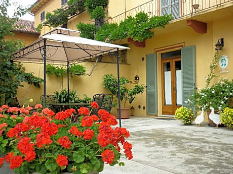 L'Adele Bed & Breakfast