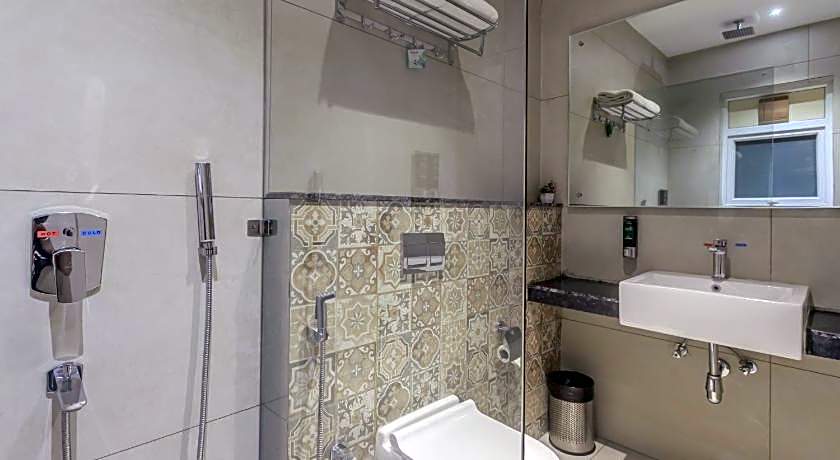 World Inn Hotel