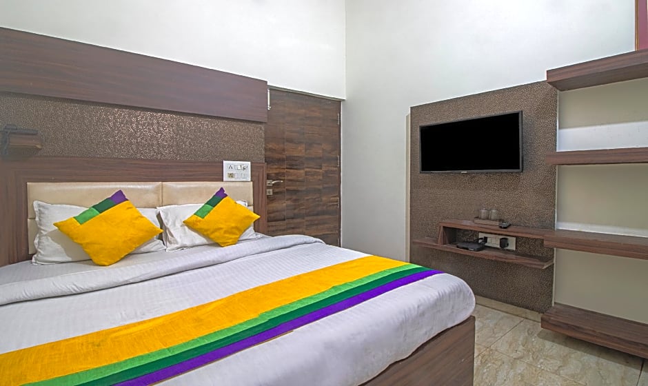 Treebo Shree Anand Dham, Vrindavan