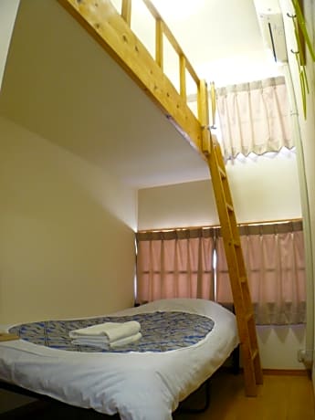 Twin Room with Shared Bathroom