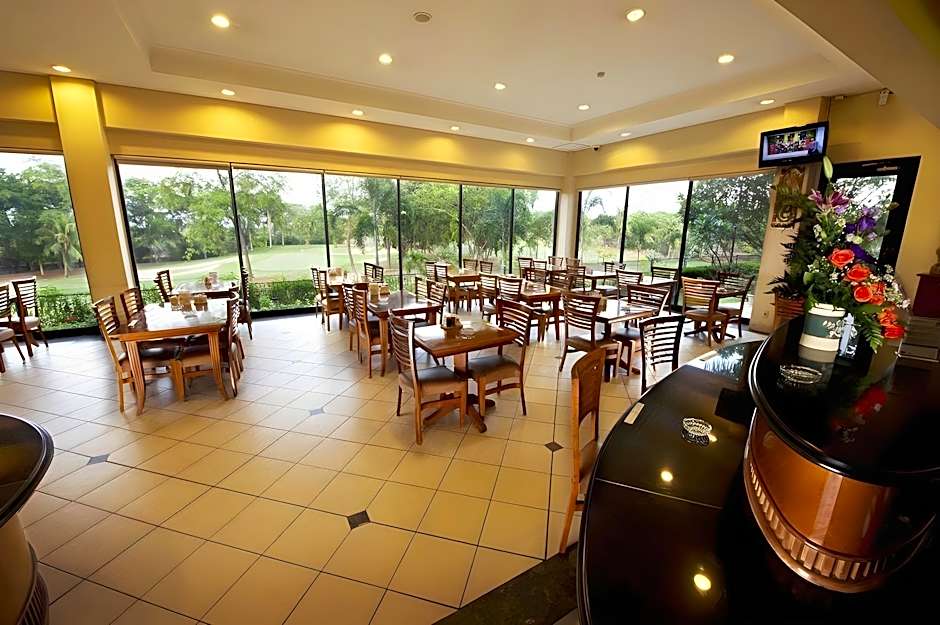 Puri Kiic Golf View Hotel