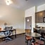 Clarion Inn & Suites Central Clearwater Beach