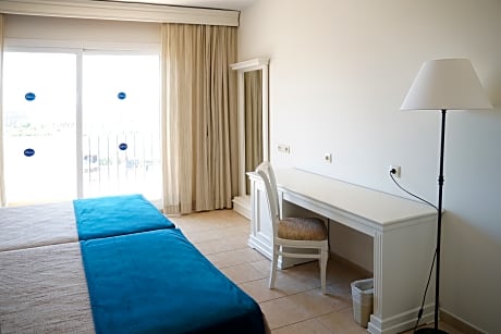 JUNIOR SUITE 2 ADULTS