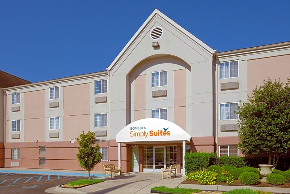 Sonesta Simply Suites Huntsville Research Park