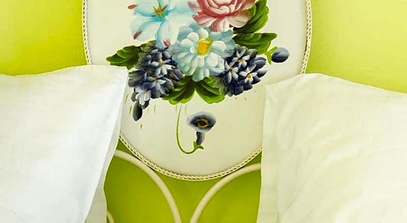 Takanta Place Aparthotel