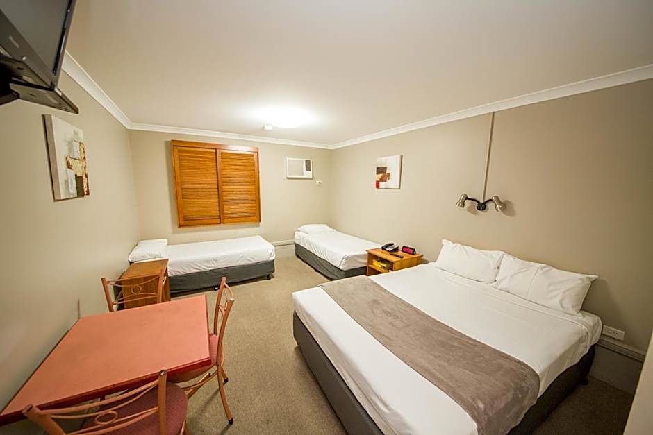 Cosmopolitan Motel & Serviced Apartments