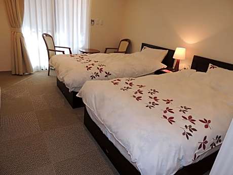 Superior Twin Room with Garden View