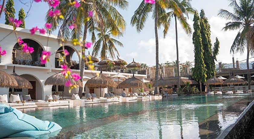 El Tropico Boutique Hotel