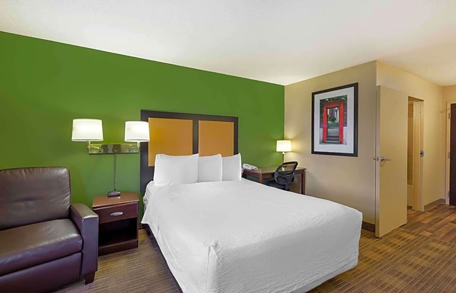 Extended Stay America Suites - Cleveland - Brooklyn