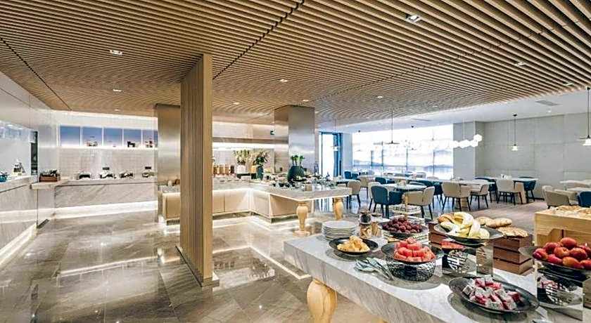 Atour Hotel (Yiwu International Trade City)