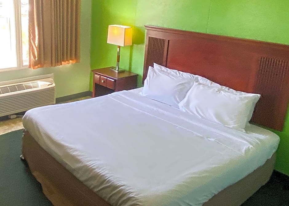 Knights Inn Lake City