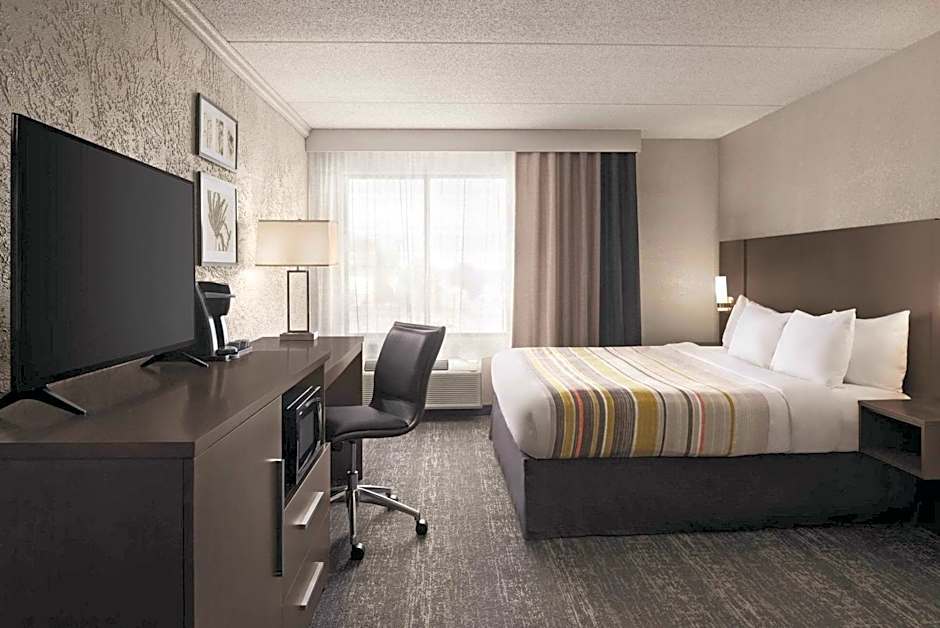 Country Inn & Suites by Radisson, Mt. Pleasant-Racine West, WI