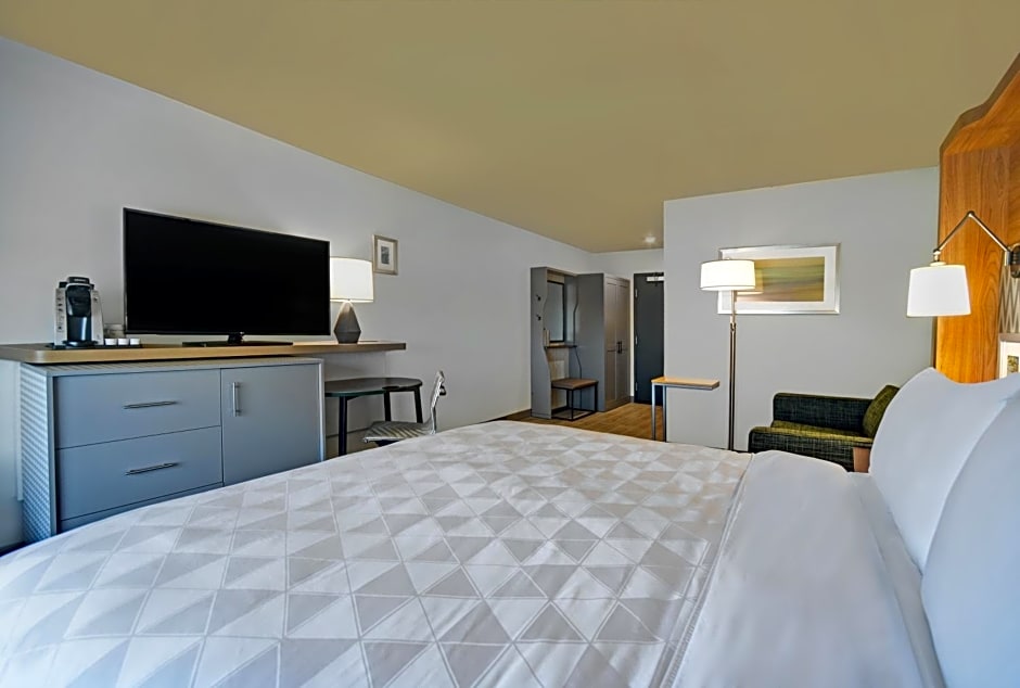 Holiday Inn Grand Rapids North By IHG