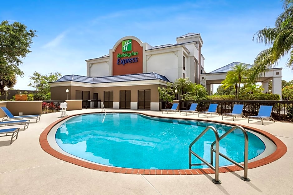 Holiday Inn Express Vero Beach-West