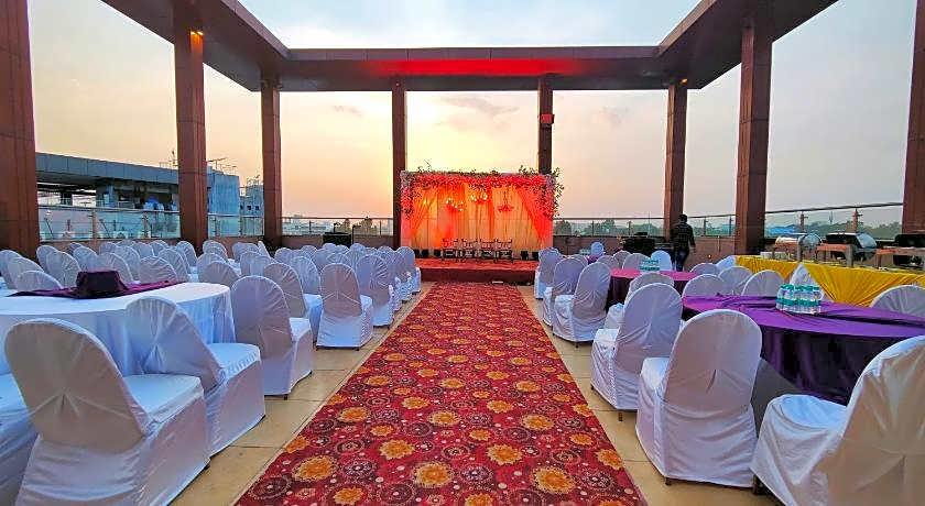 Regenta Central Grand Exotica