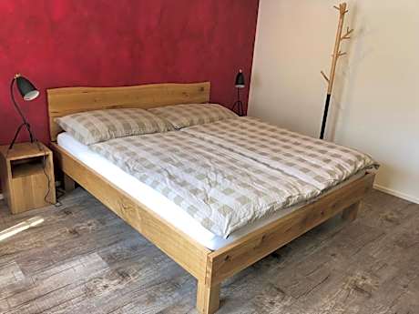 Budget Double Room with Shared Bathroom