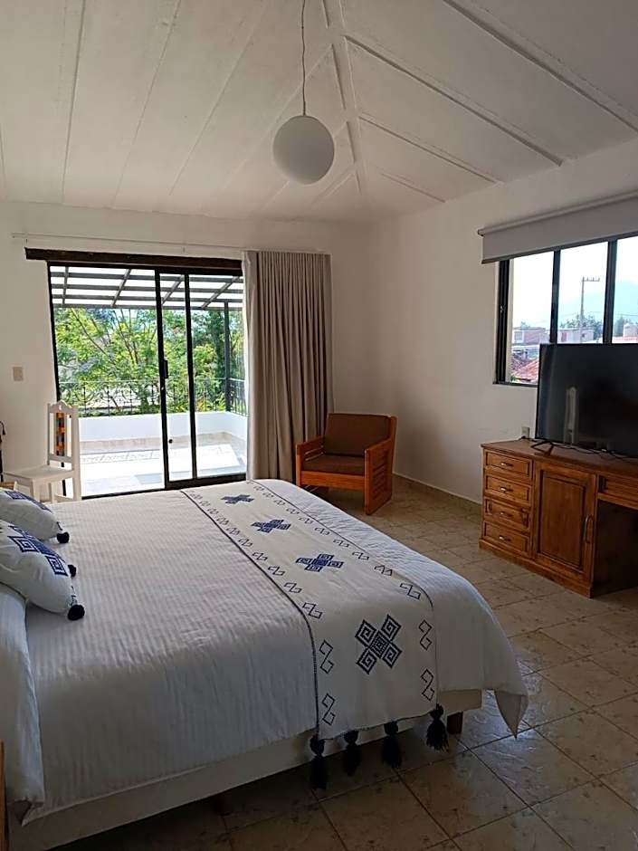 Hotel Ocho Barrios