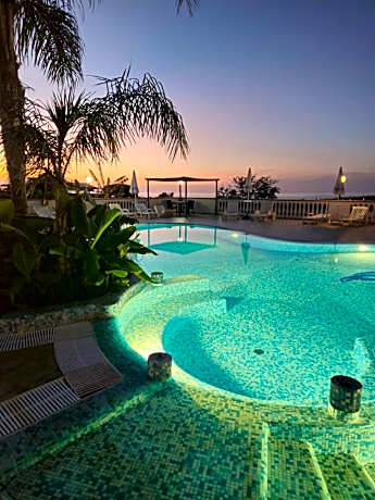 Graceland rooms and suites