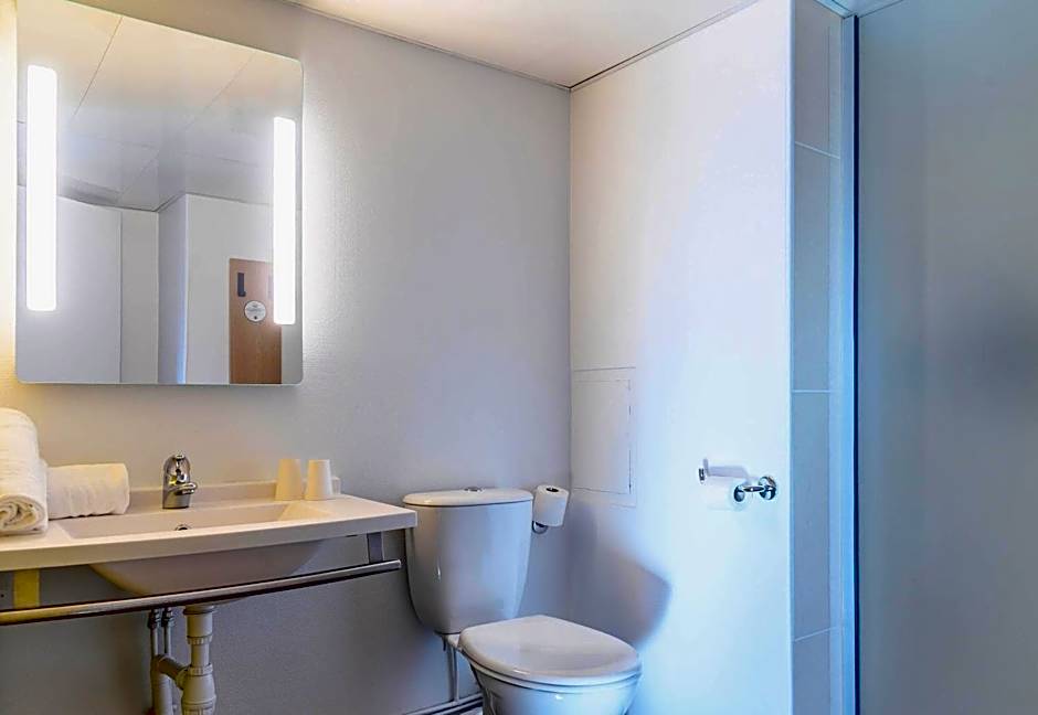 B&B Hôtel Nîmes Centre Arènes