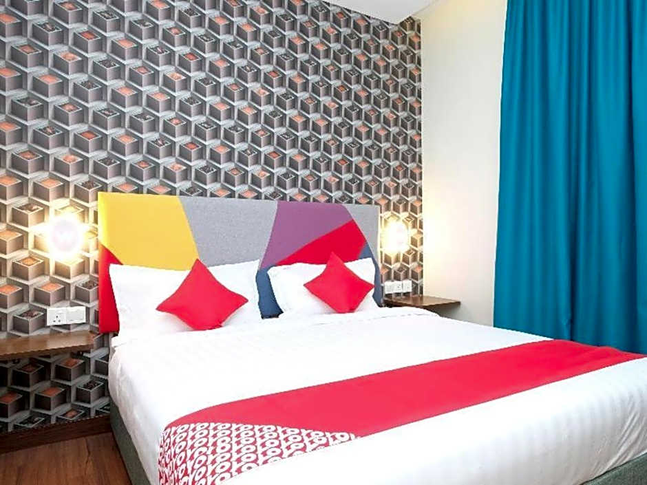 W Hotel Cemerlang