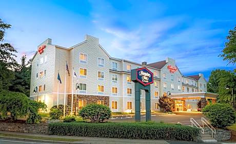 Hampton Inn By Hilton Nashua