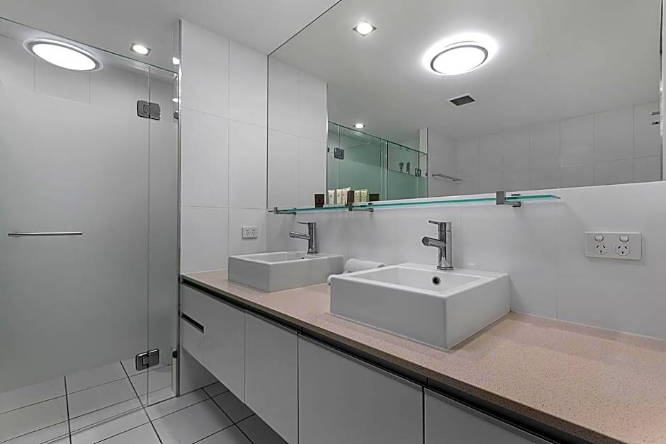 Peninsula Airlie Beach