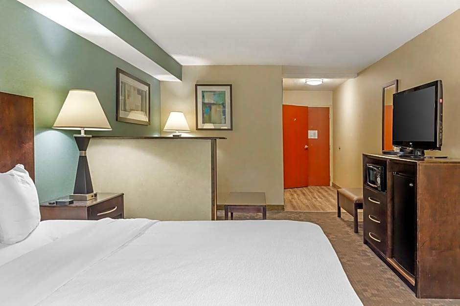 Best Western Berkshire Hills Inn And Suites