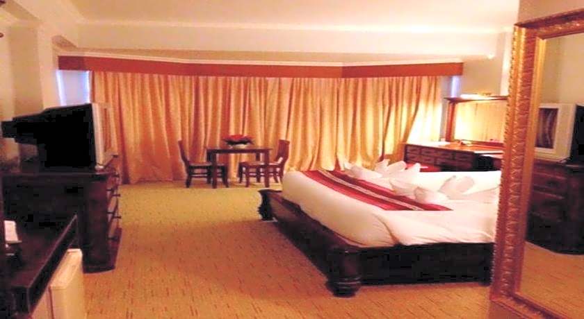 Thepnakorn Hotel