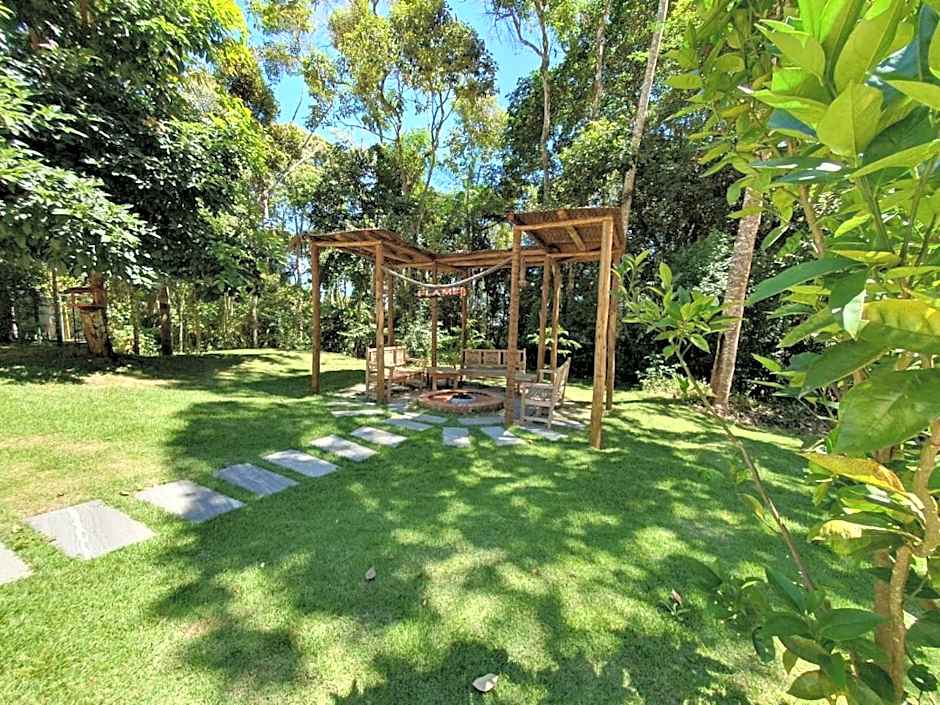 Vista para Pedra Azul e TV de 85''