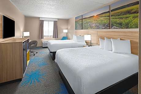 Queen Room with Two Queen Beds - Non-Smoking