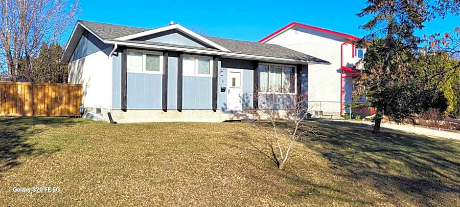 Home away from home - 6 bedroom fantastic bungalow