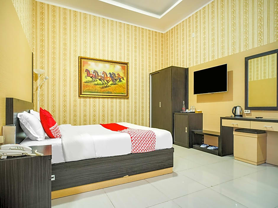 Capital O 540 Esther Hotel