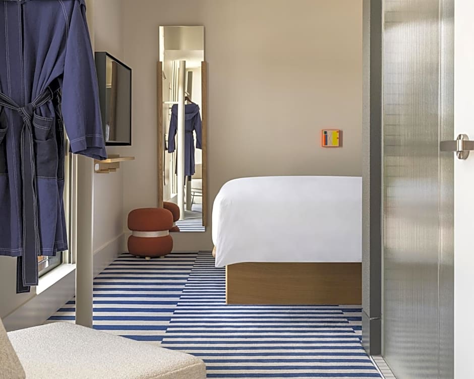 The StandardX, Melbourne