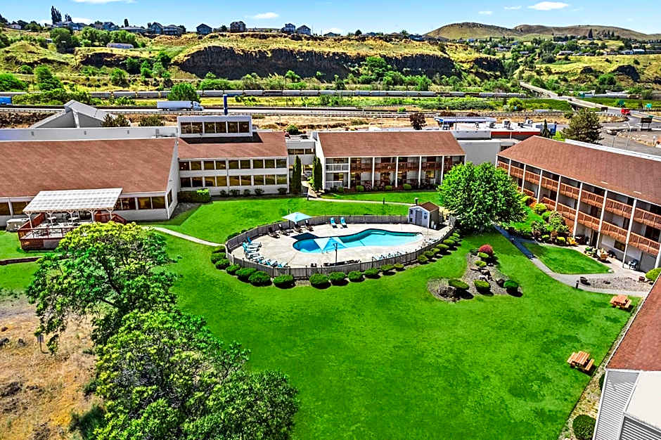 Columbia River Hotel and Conference Center, an Ascend Collection Hotel