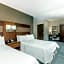 Hampton Inn By Hilton Grand Central