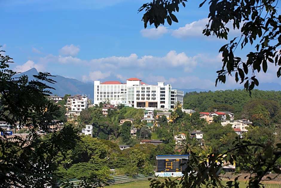 The Grand Kandyan Hotel