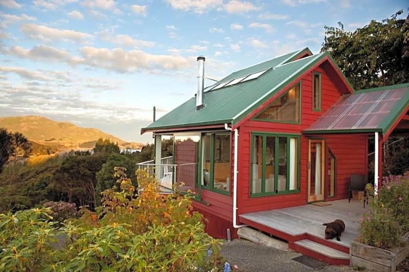 Hereweka Garden Retreat