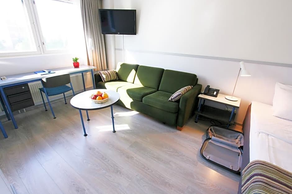 Skyline Airport Hotel