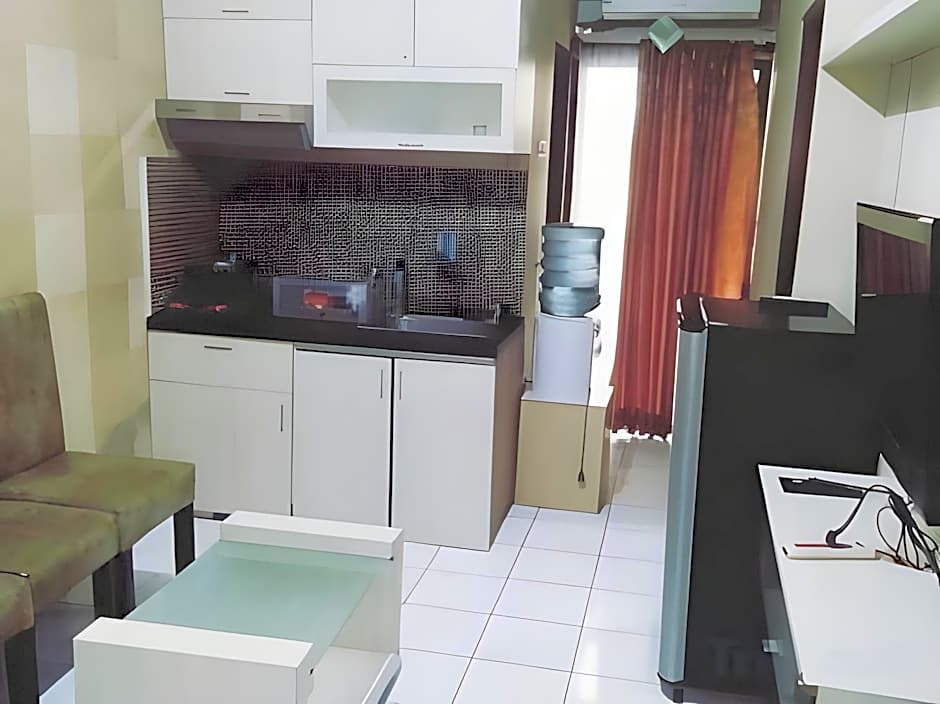 Emerald Apartel by RM.