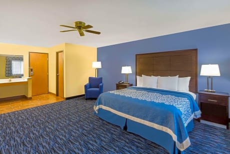 1 King Bed Mobility Accessible Room Non-Smoking